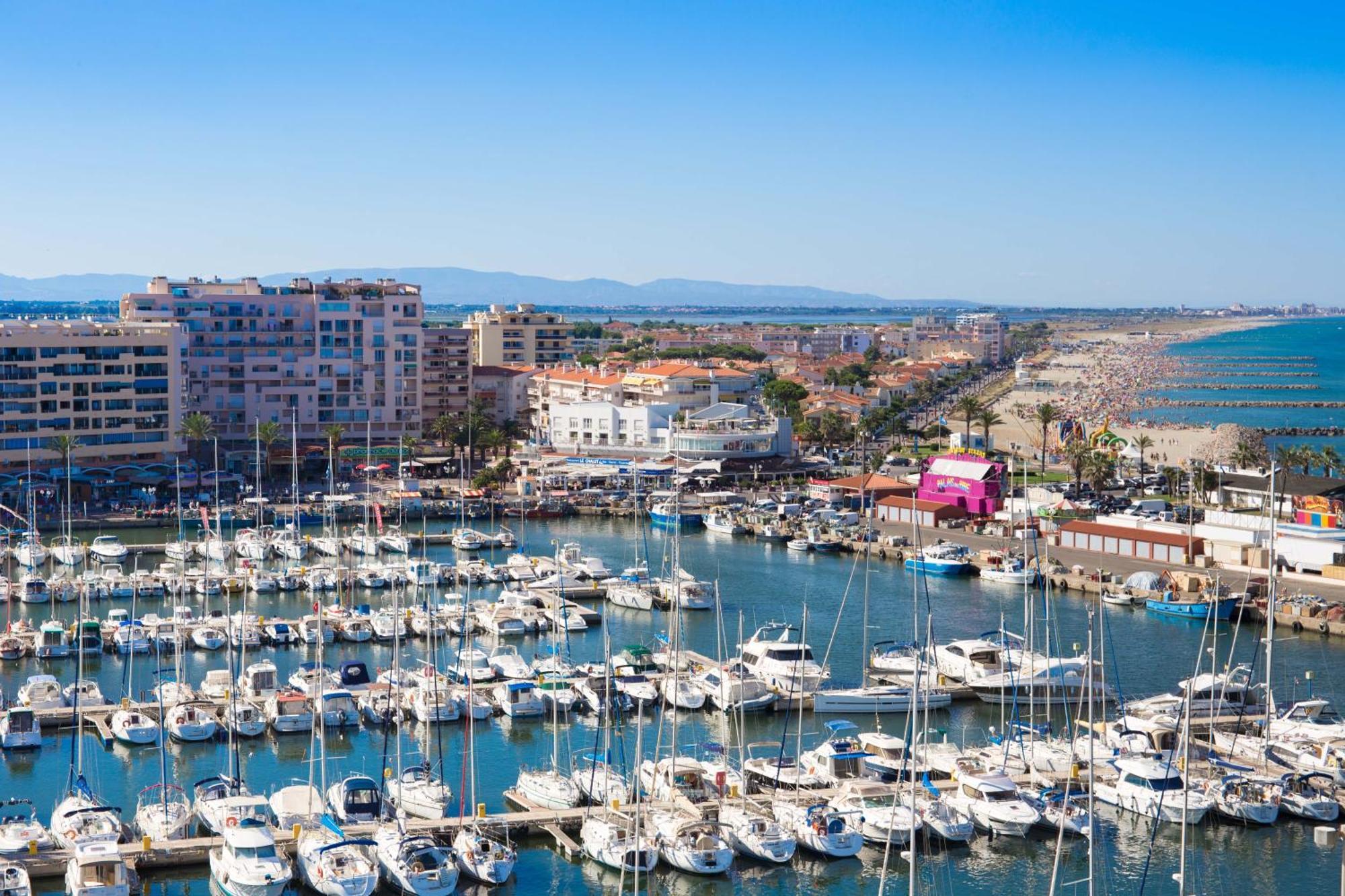 Apartment Golf Cyprien Ground Floor 2 Bedrooms With Terrace *