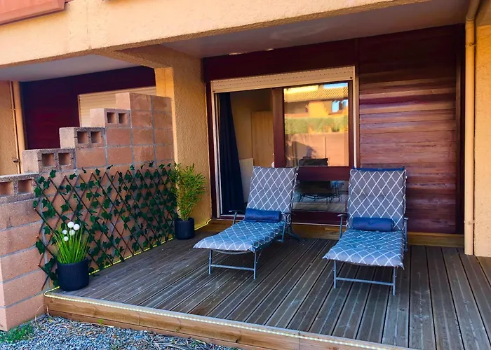 Golf Saint Cyprien Ground Floor 2 Bedrooms Apartment With Terrace